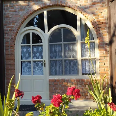 Vendeghaz בית הארחה 3*